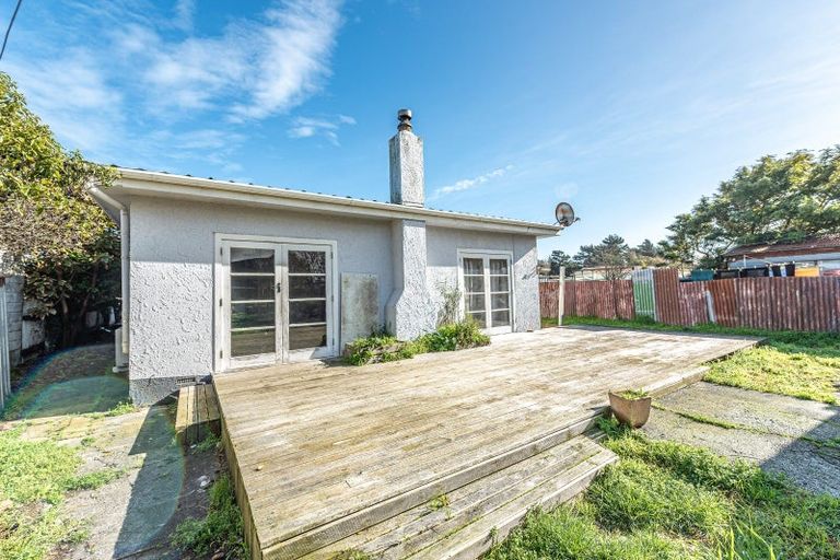 Photo of property in 22 Kotuku Street, Castlecliff, Whanganui, 4501