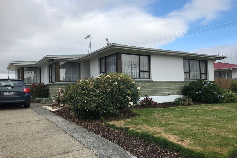 Photo of property in 43 Mcdonald Street, Mosgiel, 9024