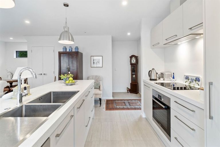 Photo of property in 20b Hewitts Road, Merivale, Christchurch, 8014