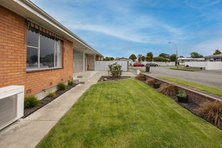 Photo of property in 21 Blakehall Place, Spreydon, Christchurch, 8024