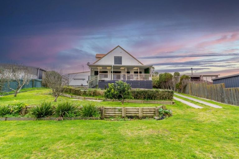 Photo of property in 196 Pukehina Parade, Pukehina, Te Puke, 3189