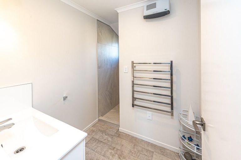 Photo of property in 24 Simon Street, Tawhero, Whanganui, 4501