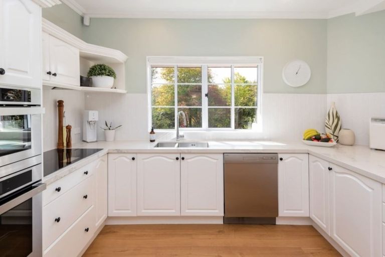 Photo of property in 35 Potts Road, Whitford, Howick, 2571