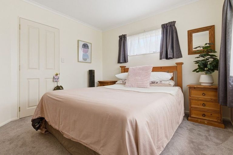 Photo of property in 12 Doneraille Place, Bethlehem, Tauranga, 3110