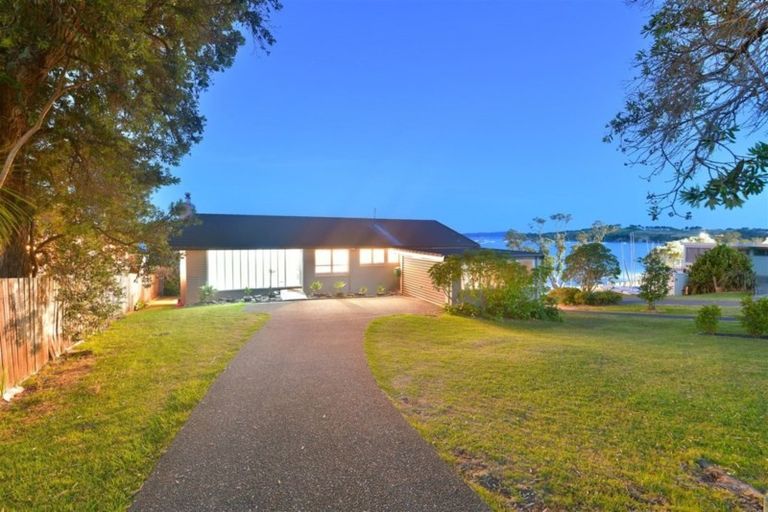 Photo of property in 32 Gordon Craig Place, Algies Bay, Warkworth, 0920