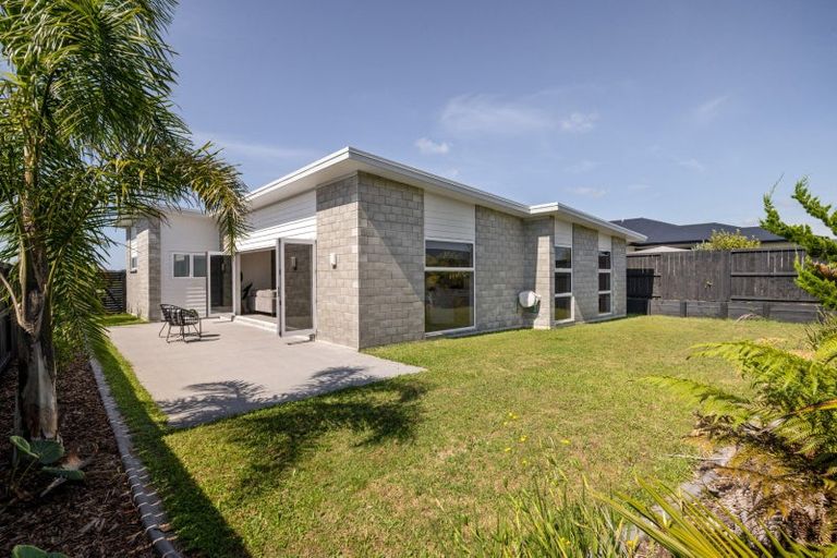 Photo of property in 80 Puhirake Crescent, Pyes Pa, Tauranga, 3112