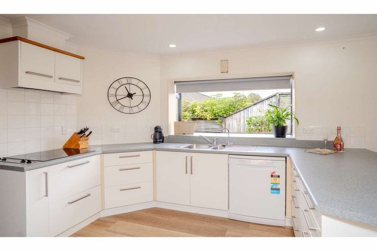 Photo of property in 11 Oakridge Drive, Kerikeri, 0230