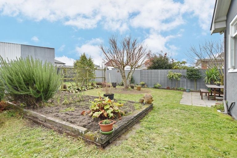 Photo of property in 207 Matsons Avenue, Papanui, Christchurch, 8053