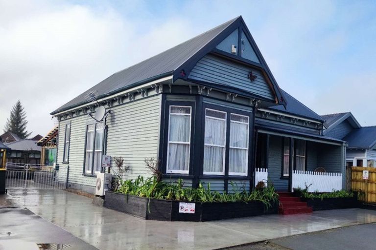 Photo of property in 296 Barbadoes Street, Christchurch Central, Christchurch, 8011
