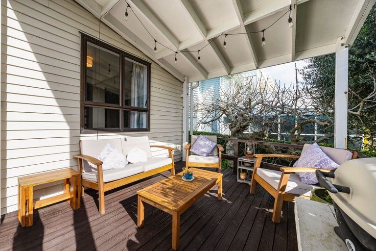 Photo of property in 44 Mcintyre Road, Mangere Bridge, Auckland, 2022