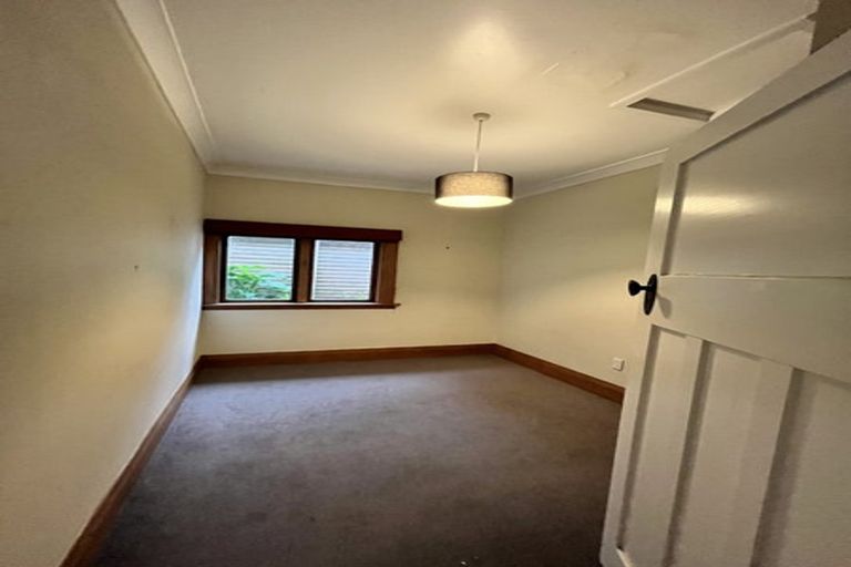 Photo of property in 75 Todman Street, Brooklyn, Wellington, 6021