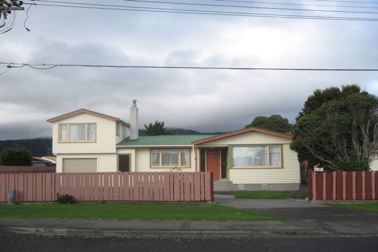 Photo of property in 90 Rata Road, Raumati Beach, Paraparaumu, 5032