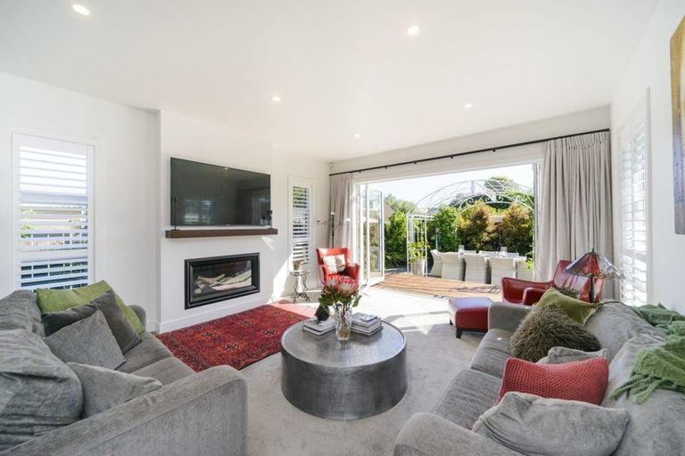 Photo of property in 34a Frederick Street, Terrace End, Palmerston North, 4410