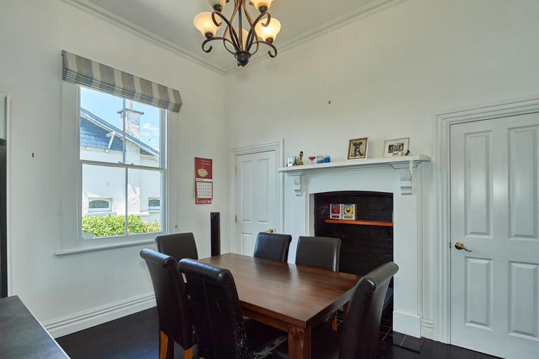 Photo of property in 11 Limbrick Street, Terrace End, Palmerston North, 4410