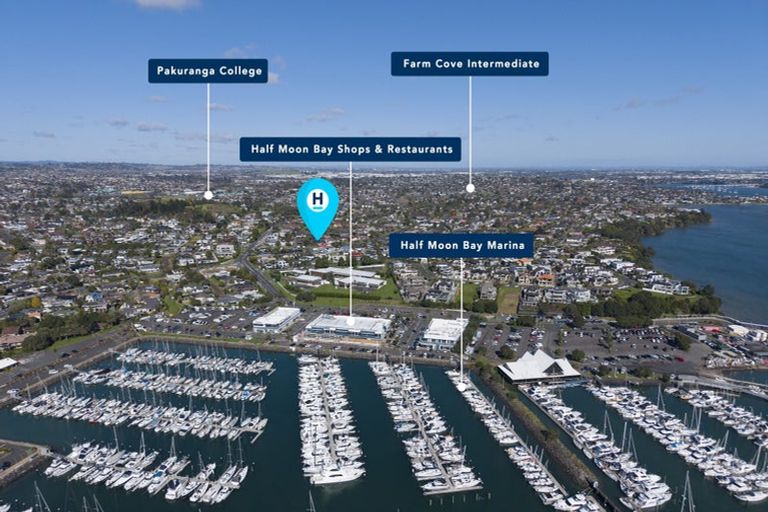 Photo of property in 10d Prince Regent Drive, Half Moon Bay, Auckland, 2012