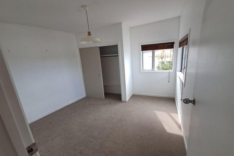 Photo of property in 2/21 Hythe Terrace, Mairangi Bay, Auckland, 0630