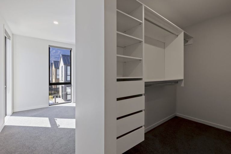 Photo of property in 33 Mulholland Drive, Jacks Point, 9371