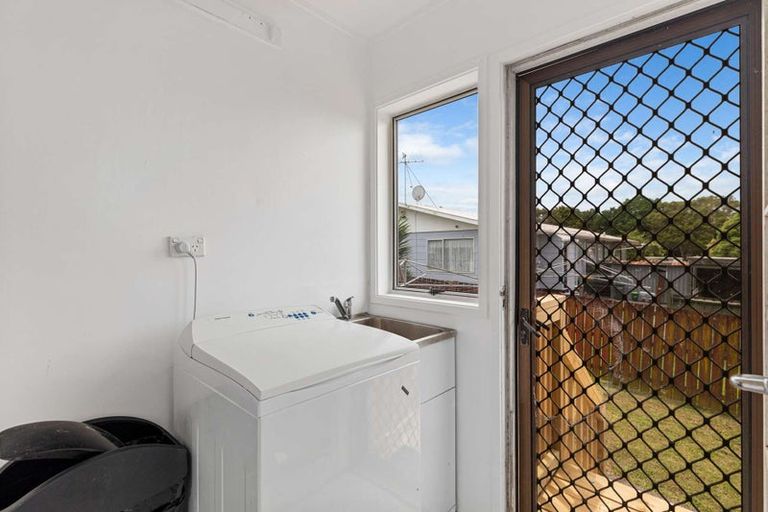 Photo of property in 1/25a Tidal Road, Mangere, Auckland, 2022