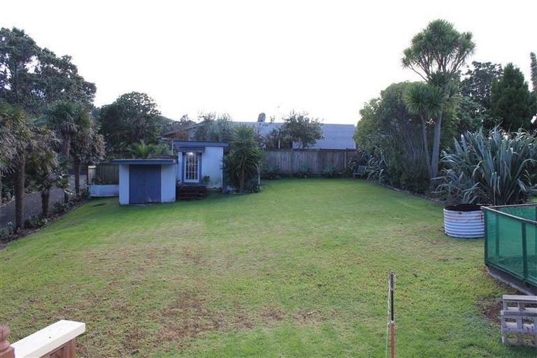 Photo of property in 17 Harbour View Road, Leigh, 0985