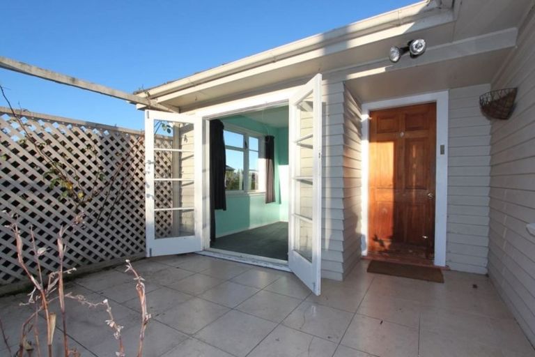 Photo of property in 2 Farquhars Road, Redwood, Christchurch, 8051