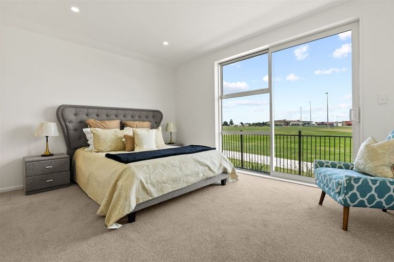 Photo of property in 17 Leatherwood Road, Takanini, 2110