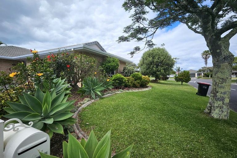 Photo of property in 4 Amery Place, Papamoa Beach, Papamoa, 3118
