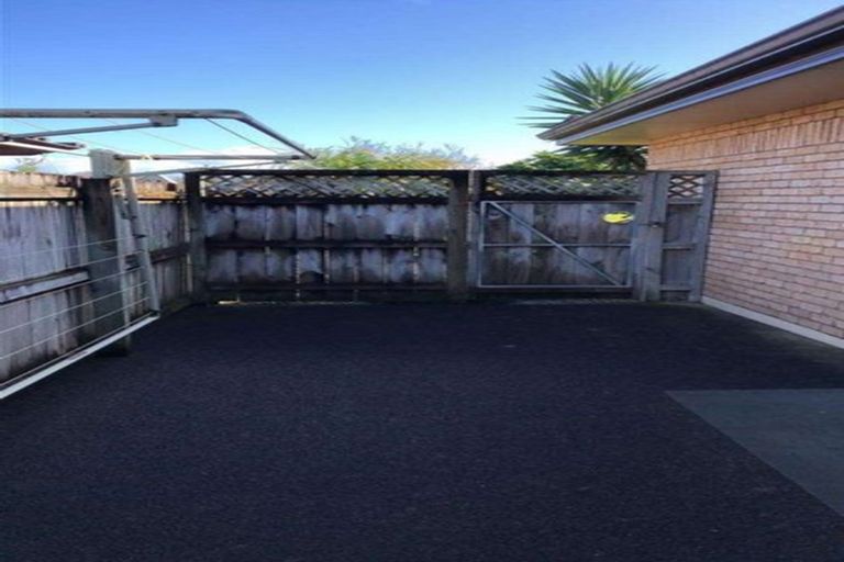 Photo of property in 14 Checkerberry Court, Henderson, Auckland, 0612