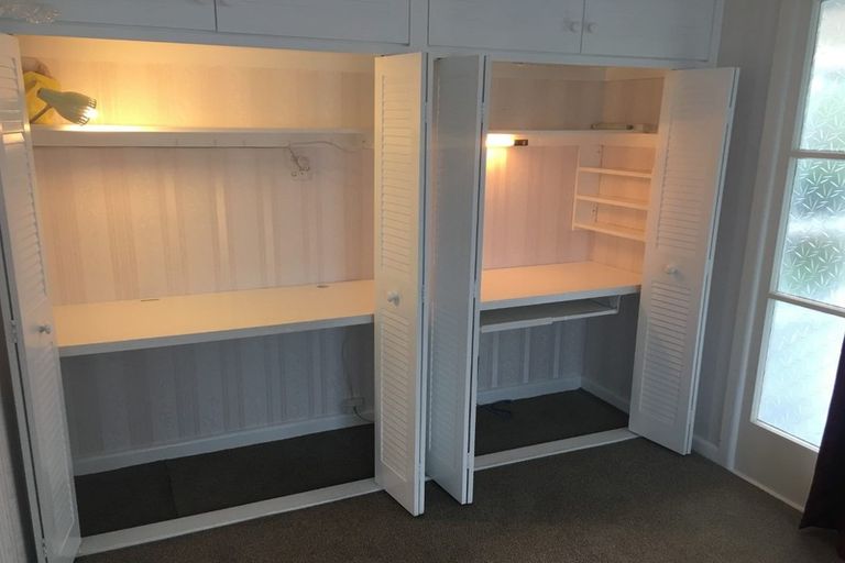 Photo of property in 4 Grahams Road, Ilam, Christchurch, 8041