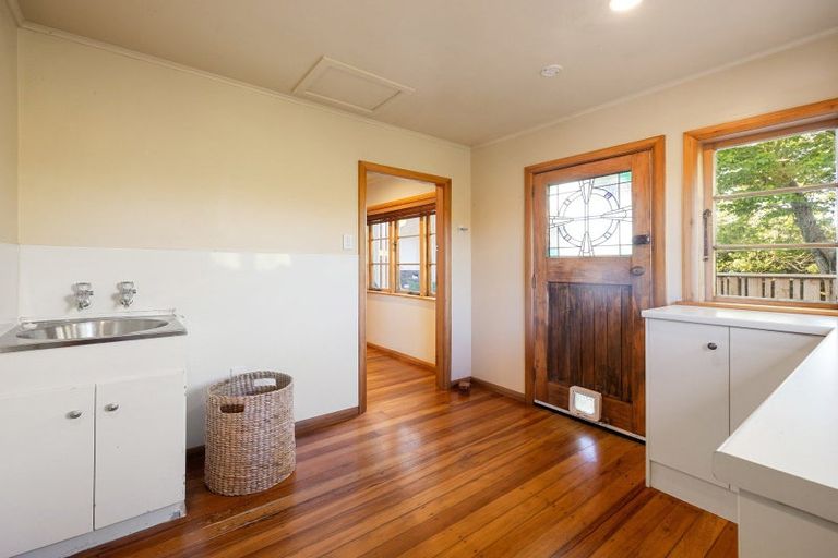 Photo of property in 31 Forest Lake Road, Forest Lake, Hamilton, 3200