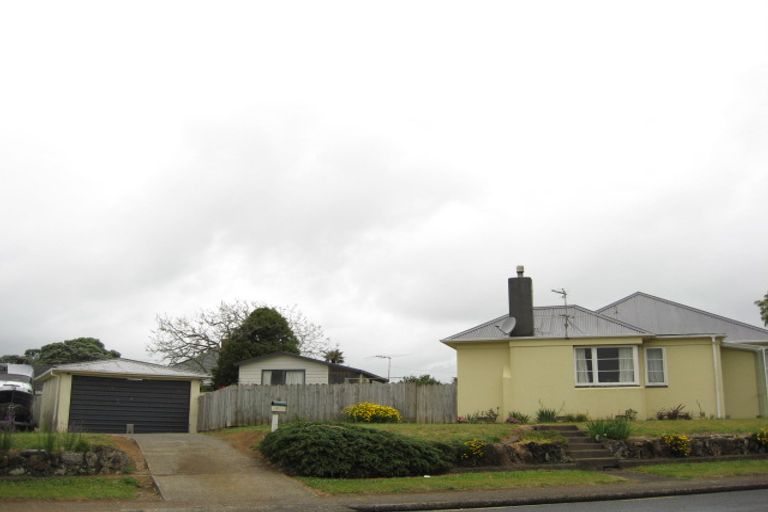 Photo of property in 1 Dublin Street, Pukekohe, 2120