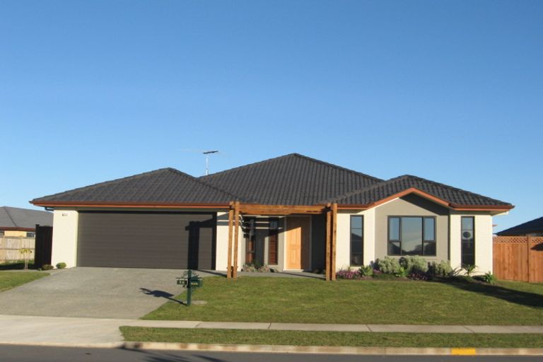 Photo of property in 34 Turnberry Drive, Wattle Downs, Auckland, 2103