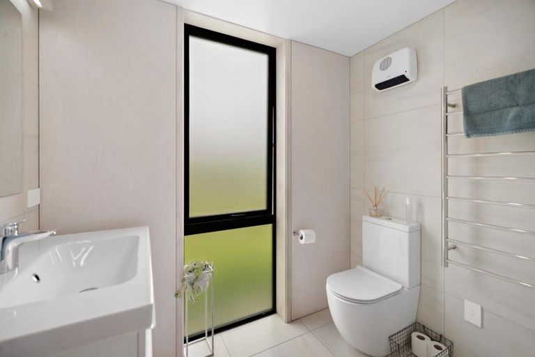 Photo of property in 14 Bellamore Street, Lake Hayes, Queenstown, 9304