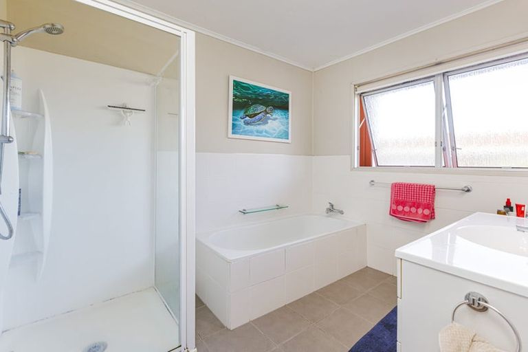 Photo of property in 82 Elliot Street, Pahurehure, Papakura, 2113