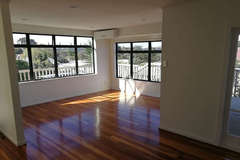 Photo of property in 40 Taurus Crescent, Beach Haven, Auckland, 0626