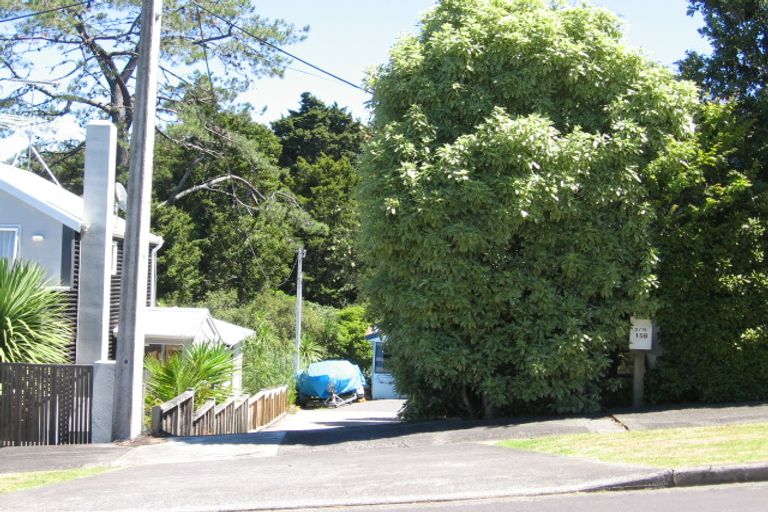 Photo of property in 2/15 Wernham Place, Northcote, Auckland, 0626