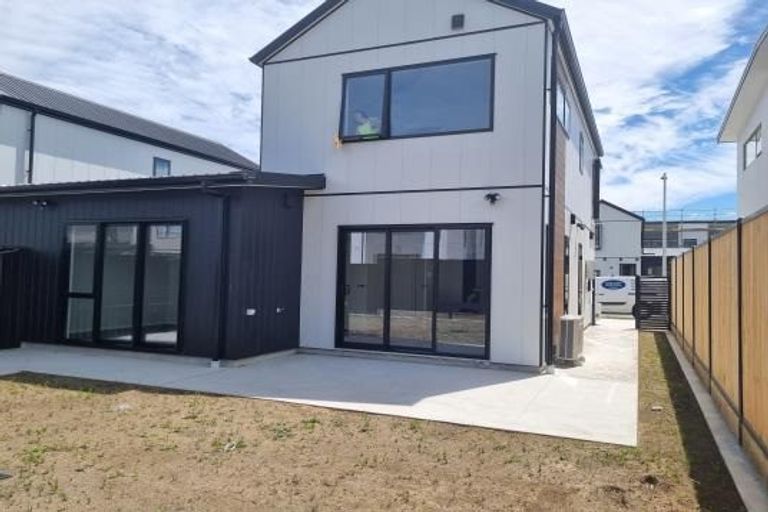 Photo of property in 3 Orongomai Street, Wallaceville, Upper Hutt, 5018