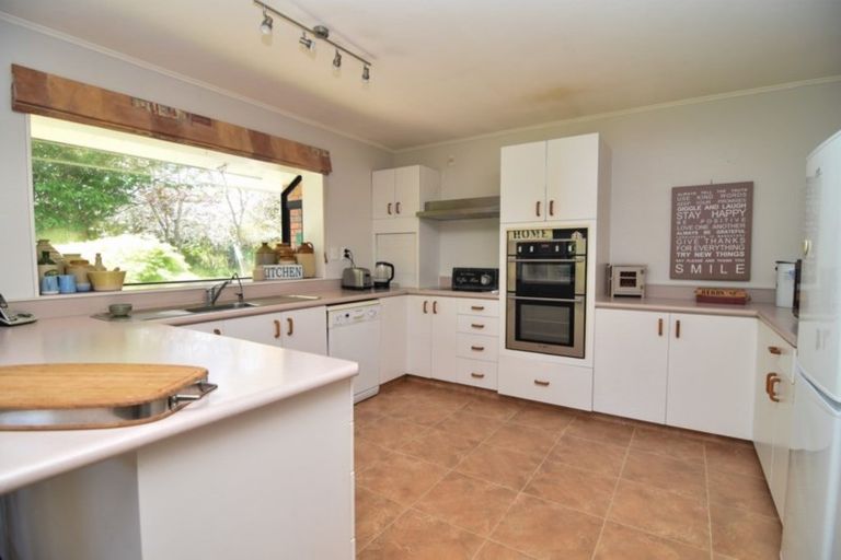 Photo of property in 135 Kent Street, Carterton, 5713