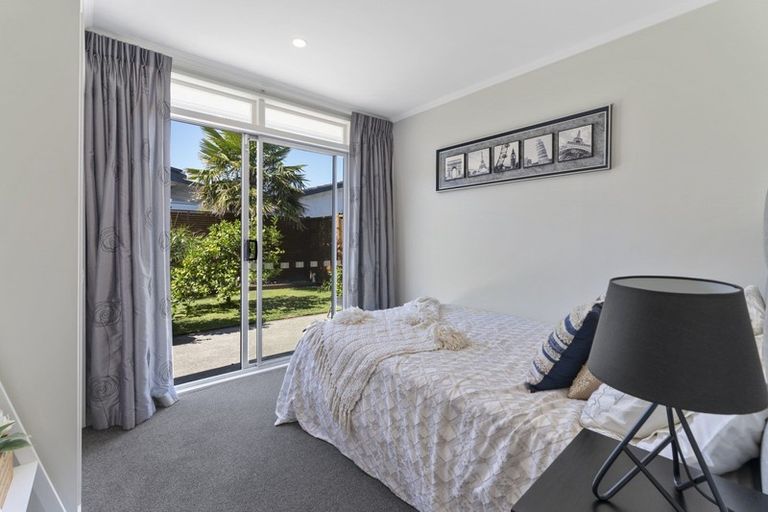 Photo of property in 37 Callender Terrace, Paraparaumu Beach, Paraparaumu, 5032