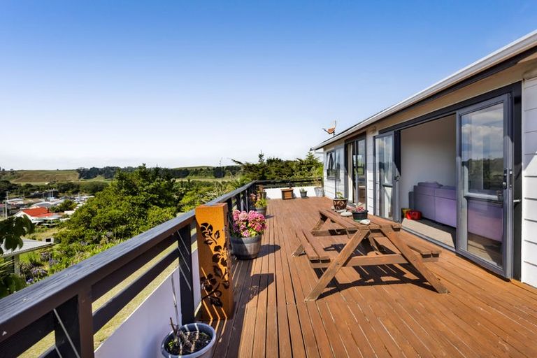 Photo of property in 34 Kent Street, Patea, 4520