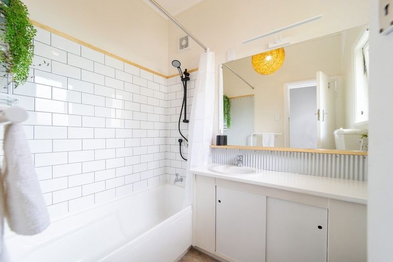 Photo of property in 37 Mowhanau Drive, Kai Iwi, Whanganui, 4574