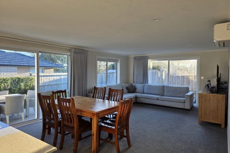 Photo of property in 8 Ratahi Way, Omokoroa, 3114