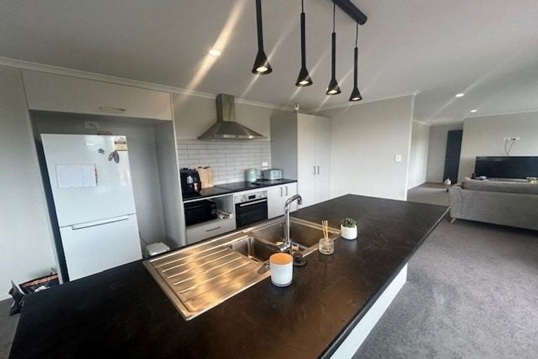 Photo of property in 11 Godwit Lane, Welcome Bay, Tauranga, 3112