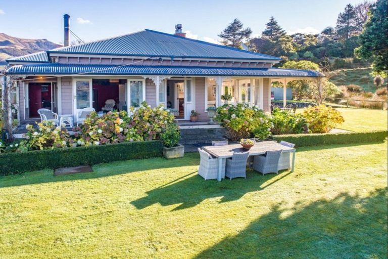 Photo of property in 24 Cemetery Road, Wainui, Akaroa, 7582