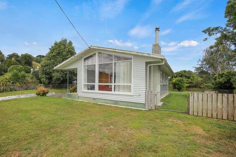 Photo of property in 1 Fairview Terrace, Paeroa, 3600