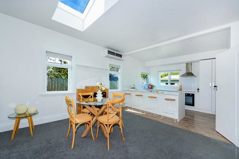 Photo of property in 44 Centaurus Road, Cashmere, Christchurch, 8022