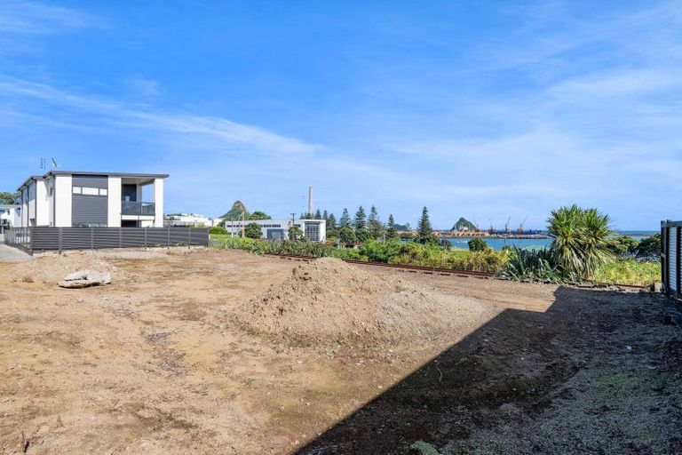 Photo of property in 9b Bayly Road, Moturoa, New Plymouth, 4310