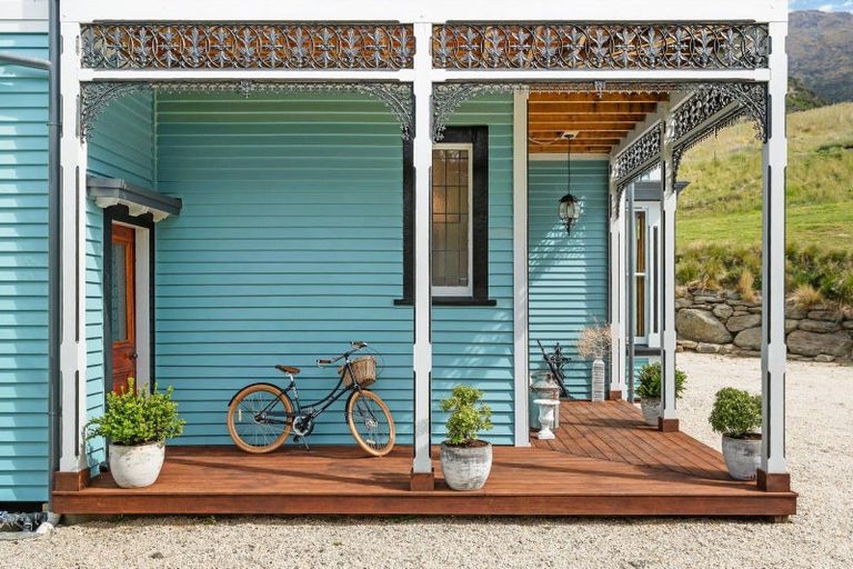 Photo of property in 37 Bluff Lane, Gibbston, Queenstown, 9371