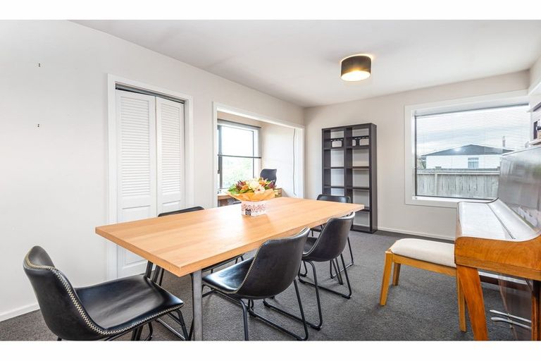 Photo of property in 37 Fern Drive, Halswell, Christchurch, 8025