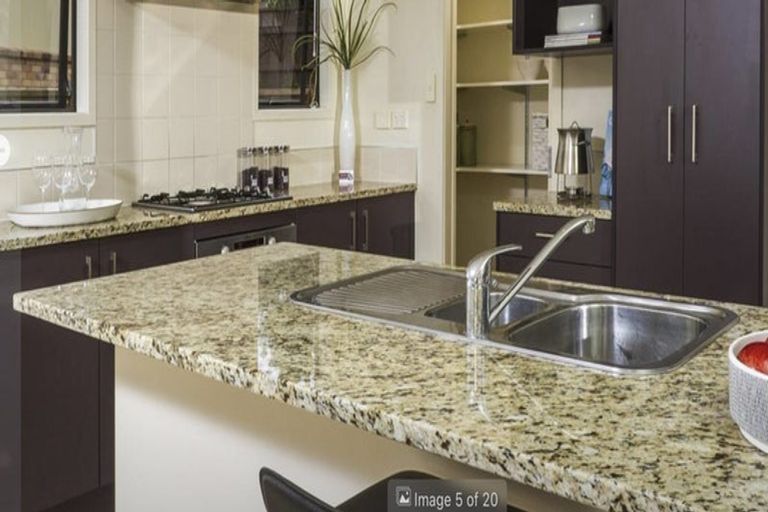 Photo of property in 28 Greenbough Lane, Greenhithe, Auckland, 0632