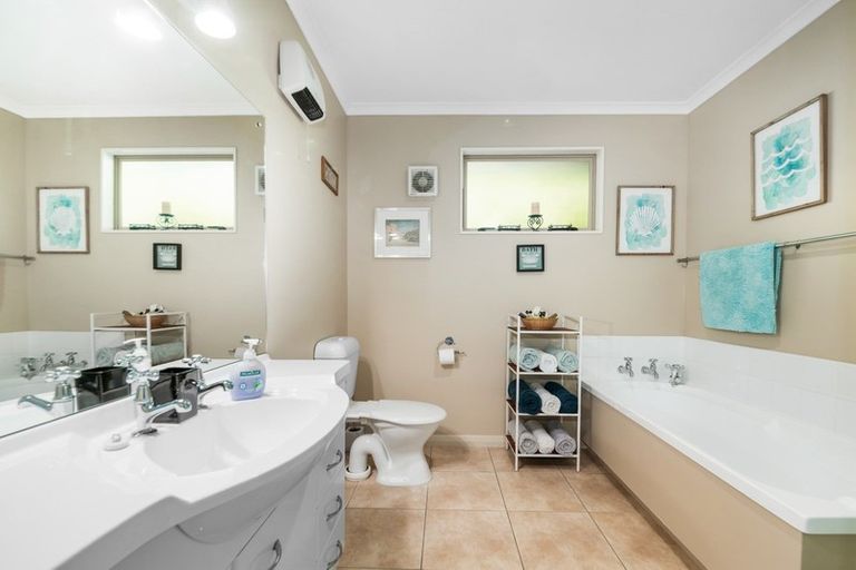 Photo of property in 91a Milton Terrace, Picton, 7220